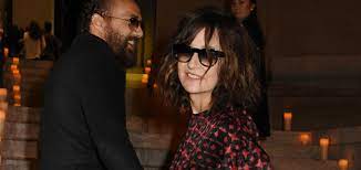 Valérie lemercier et son compagnon mathias kiss le 1er octobre 2017. Valerie Lemercier Vous Presente Officiellement Son Petit Ami Madame Figaro