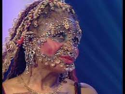 Most Pierced Woman Full Hq Show 2009 Women Piercing Beauty