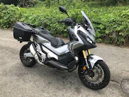 X adv パニア ケース