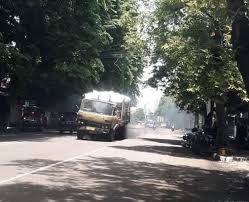 Watch short videos about #topeng on tiktok. Truk Tak Layak Jalan Masih Terus Beroperasi Fajar Cirebon