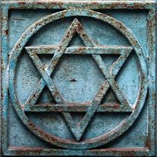 Star Of David A Six Pointed Figure Consisting Of Two Interlaced Equilateral Triangles Used As A Jewish And Estrela De Davi Arte Judaica Tatuagems Masculinas