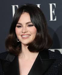 Vroue vier vroue 👸🏼👸🏽 Selena, Cameron, Julianne en Tilda ... van ons  gunsteling A-lys sterre het die 2024 Elle Women in Hollywood-geleentheid op  19 November in Beverly Hills gevier. 💻 Nog foto's