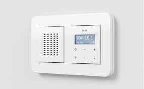 Listen to music from thousands of internet radio stations streaming live right now. Gira Radio Platzsparender Horgenuss
