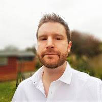 Take Backthebitch's followers