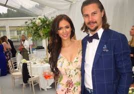 Breaking down erik karlsson trade. Sens Wives Standing Behind The Karlssons After Allegations Of Harassment Threats News 1130