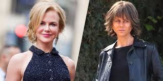 Wearing a crust of disfiguring makeup and mousy. You Won T Recognize Nicole Kidman In Her New Film Destroyer