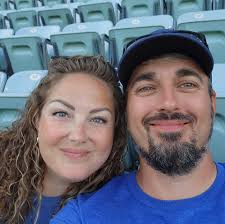 Anyone a side sleeper who likes a CPAP Pillow with cutouts?