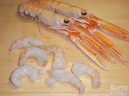 I tempi di cottura si attestano sui cinque minuti come tetto massimo, oltre i quali il gusto della polpa viene. Come Pulire E Aprire Gli Scampi