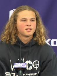 Kansas State football quarterback Avery Johnson