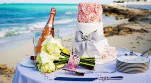 Quanti di voi hanno sognato di dire 'sì, lo voglio' a piedi nudi sulla sabbia? Matrimonio In Spiaggia Costi