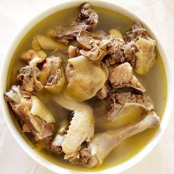Akoho sy voanio, poulet au lait de coco