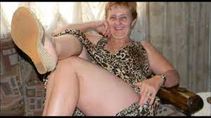 Granny sexy legs (2) - Porn video | TXXX.com