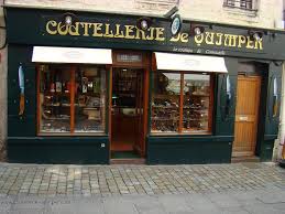 La Devanture Du Magasin By La Coutellerie De Quimper Via Flickr Quimper France Coutellerie Vitrines Anciennes