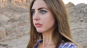 Jordan Taylor (@Travellight_)