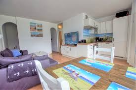 Seeblick und komfortable ausstattung für 4 personen. Ferienpark Heiligenhafen Ferienwohnung Buchen Borsum Vermietung