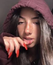 Pin By Dimmy Kelly On Charli Rares In 2020 Rare Photos Girl Celebrities Rare Videos