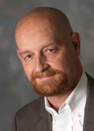 After many years and countless births, Dr. Leonard DiGiovanni is stepping  down from his role as the OB/GYN department chair. Dr. DiGiovanni joined  our medical staff in 2000, helping families welcome their