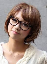 No, this is not about choosing a side bangs work fine for medium length hairstyles, especially when you need to add face framing micro bangs go together with glasses without overwhelming the upper part, while leaving much space to. Medium Medium Hairstyles With Bangs And Glasses For Oval Face 2014 Bangs With Medium Hair Hairstyles With Bangs Short Hair Glasses