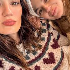 Cualquiera de estos sweaters puede ser tuyo hoy y usarlo sin parar todo el  fin de semana , ya están en stock en el local y también con envío gratis a  todo