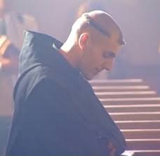 What are the differences between religious orders?