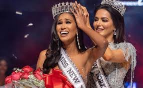 Miss New York Usa 2020 Is Andreia Gibau In 2020 York Miss New York