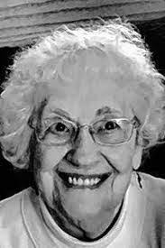 Marilyn Miner's Instagram, Twitter & Facebook