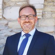 Eric Bellet's Instagram, Twitter & Facebook