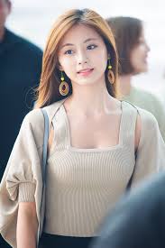 Tzuyu sana twice dahyun nayeon mina jihyo jeongyeon momo chaeyoung satzu michaeng 2yeon dahmo kpop bangtwice twicexreader fanfiction choutzuyu tzukook. 190715 Goddess Tzuyu Twice