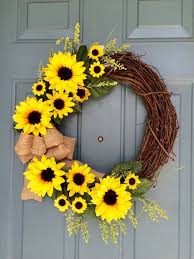 Αυτό το πρωτομαγιάτικο στεφάνι το έχουμε αγαπήσει! 15 Idees Gia Ta Kalytera Prwtomagiatika Stefania Poy Den Xreiazetai Na Einai Stefania Nea Thleorash Krhths