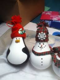Christmas Decorating Ideas 21 Ways To Reuse Old Light Bulbs Handmade Christmas Decorations Diy Christmas Ornaments Christmas Light Bulbs