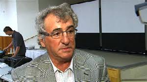 Curriculum vitae de Louis LaPierre : un scientifique se prononce