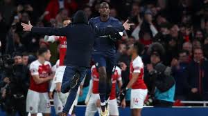 Football football news fixtures & results previews live commentaries transfer talk leagues premier league championship league. Man Arrested After Arsenal Vs Manchester United Pitch Invasion Ghana Latest Football News Live Scores Results Ghanasoccernet