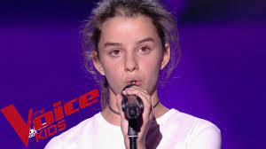 Ce texte peut aussi être interprété comme une critique d'un monde qui ferme les yeux sur les vrais problèmes et qui trouve des raisonnements confortables à des situations inconfortables en se disant que tout va bien. Orelsan Tout Va Bien Alais The Voice Kids France 2019 Blind Audition Youtube