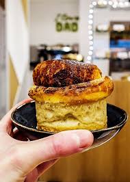 Bab Le Premier Bar A Brioches Signe Margaux Aycard A Paris Brioches Alimentation Gateaux Et Desserts