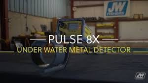 And does it on land, or in fresh or salt water. Jwfishers Pulse 8x Youtube