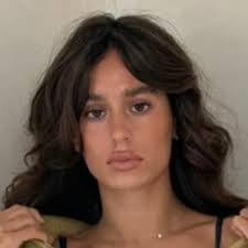 Ella Muse's Instagram, Twitter & Facebook