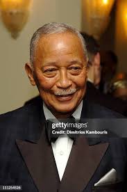 33 Photos & High Res Pictures