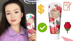 Welcos KWAILNARA Fiore Botanical Moist Cleansing Foam