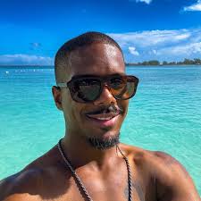 When I think about it I wish Rex could have lived. He's been through so  much narrative wise and I think he could have expanded