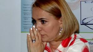 Pro tv, familia evocată de andreea esca. Andreea Esca Told Them The War The Official Decision Of Pro Tv Photo Video
