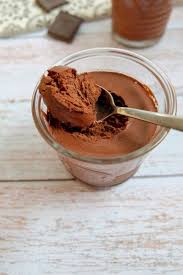 Mousse Au Chocolat Noir Lait De Coco Sans Sucre Raffine Recette Mousse Au Chocolat Allegee Mousse Au Chocolat Chocolat Sain