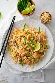 Chicken And Prawn Pad Thai Scruff Steph Recipe Tasty Pasta Pad Thai Prawn Pad Thai
