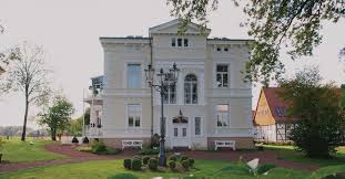 2 od 17 u kategoriji hoteli (hamm), uz ocenu 4,5/5 na tripadvisoru. Landpartie Gut Kump Landpartie