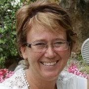 Bet Your Bottom Dollar (Bottom Dollar Girls #1) by Karin Gillespie