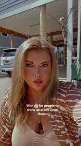 Melissa Clardy's Instagram, Twitter & Facebook