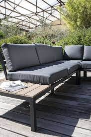 epingle sur mobilier de jardin