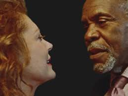 Η Σούζαν Σάραντον και ο Ντάνι Γκλόβερ ερωτεύονται, στο ομορφότερο βίντεο  κλιπ που θα δεις σήμερα