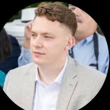 Derek Carnes ⚫️⚪️ (@pegleggump)