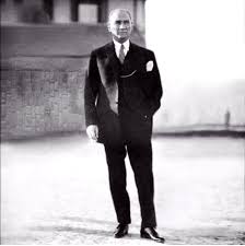 Atatürk resimleri, en yeni atatürk resimleri, mustafa kemal atatürk resimleri ve en güzel atatürk resimlerini bu sayfada bulabilirsiniz. Ataturk Un Cumhuriyet Ile Ilgili Sozleri Ve Ataturk Fotograflari Son Dakika