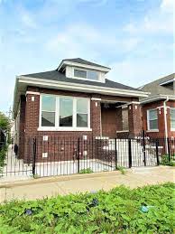 6224 S Artesian Ave Chicago Il 60629 26 Photos Mls 11281103 Movoto
